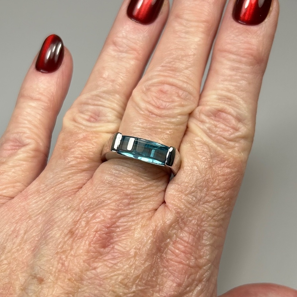 Camille Lucie Contemporary Silver & Blue Lucite Statement Ring